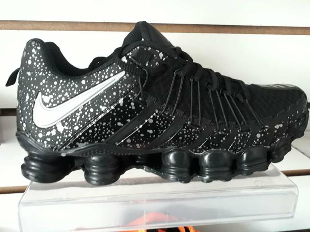 Tênis Nike Shox 12 molas - Foto 2