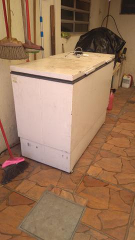 Freezer horizontal