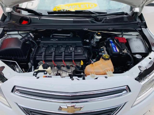 Onix 2013 lt 1.0 flex completo + kit multimídia, carro impecável !!! - Foto 12