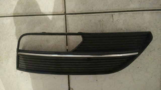 Grade do milha direito Audi A3 2014
