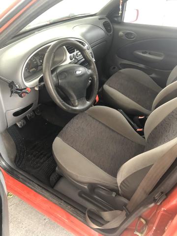 Ford Fiesta Sport 2000/2001 1.6 - Foto 5