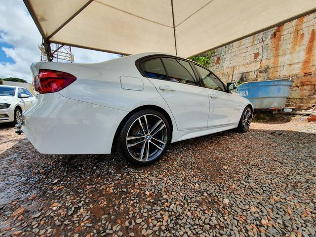 BMW 328I M 2018/2018 c/ 10 mil kms - Foto 3