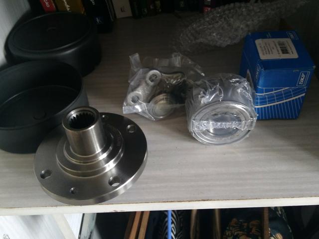 Vendo cubo, rolamento e pivô Palio