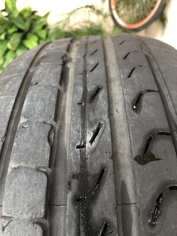 Pneu pirelli p7 195/55/16 - Foto 2
