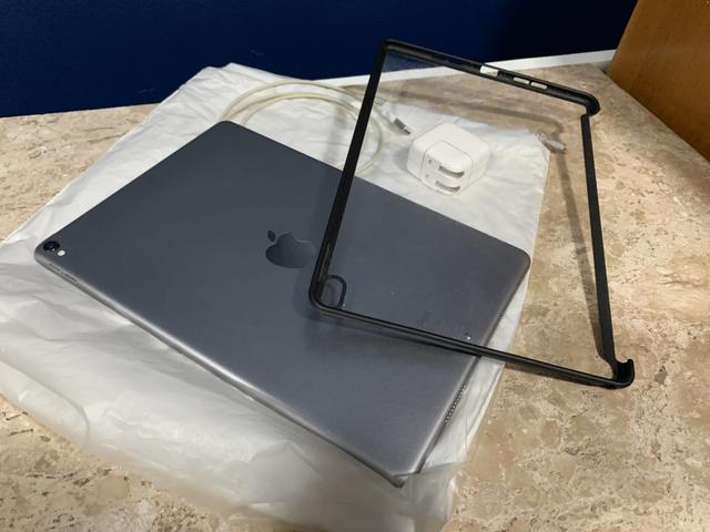 IPad Pro 10,5? - 64Gb - WiFi- 2a Geração c/ NF