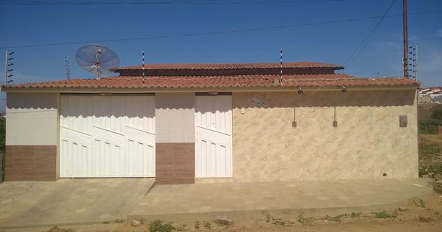 Alugo casa com piscina, em Araripina-PE Contatos: 88 98877.8467/ 87 98806.5650