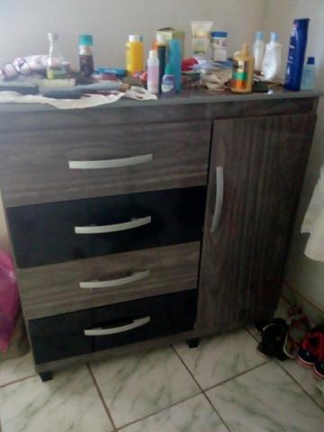 Comoda seme nova