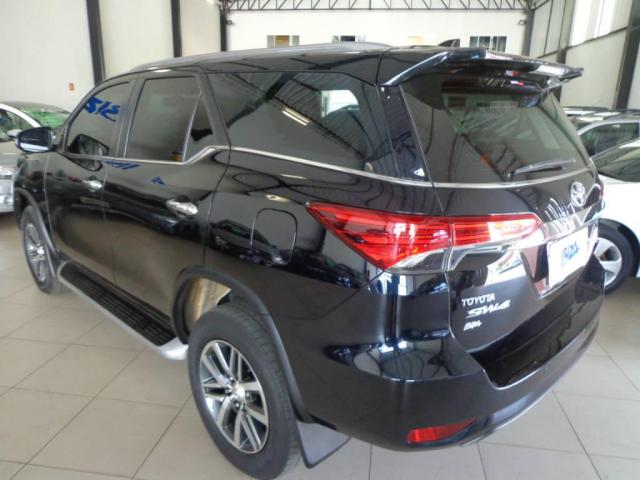 Toyota Hilux SW4 SW4 2.8 SRX AUT. 4X4 7 LUGARES - Foto 7