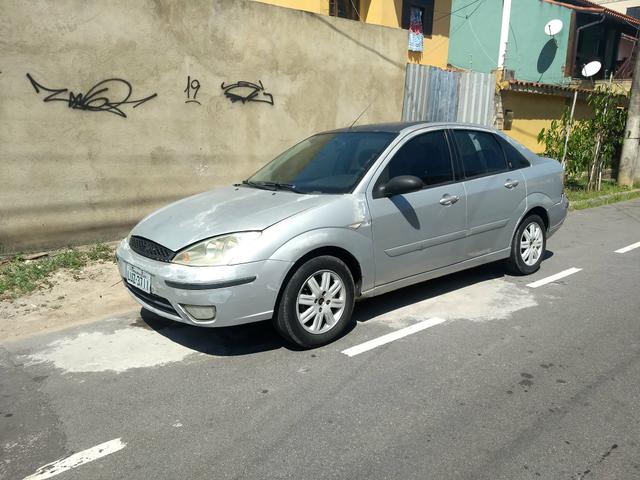 Ford Focus Ghia 2.0 16v sucata - Foto 2
