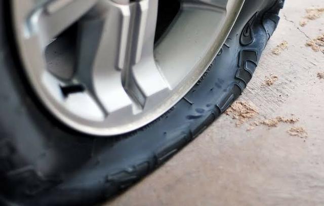 Pneu Furado Carro e Moto - Inflator Para Selar e Inflar o Pneu - Foto 7