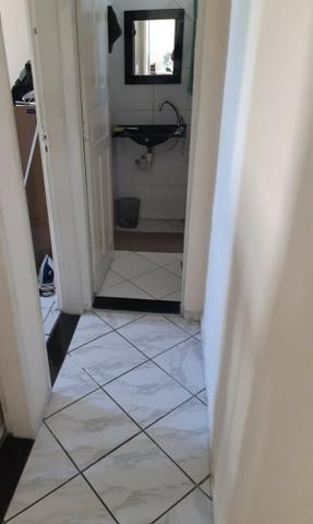 Oportunidade em André Carloni, apartamento com dois quartos, por apenas 90 mil - Foto 4