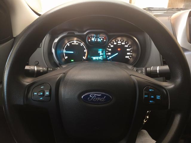Ranger xlt 4x4 3.2 diesel cambio manual 64 mil km - Foto 19