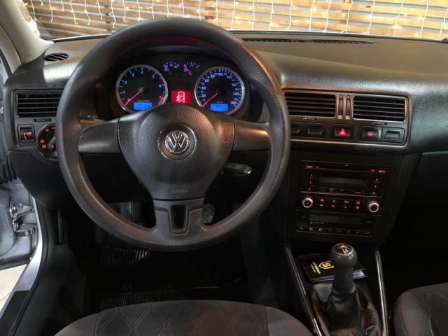 VOLKSWAGEN GOLF 1.6 MI (TotalFlex) 4P - Foto 9