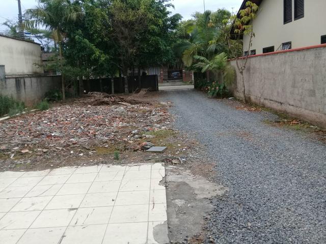 Vende-se terreno