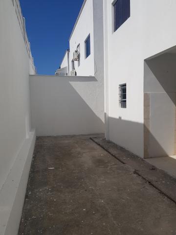 Casa duplexcom armários projetados, condomínio com apenas 8 casas - Foto 10