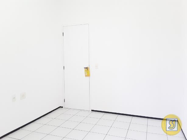 Apartamento para alugar com 2 dormitórios em Curio, Fortaleza cod:50078 - Foto 13
