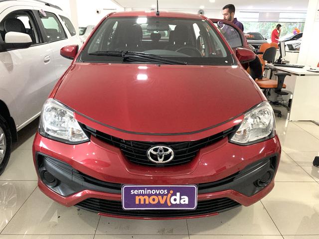 TOYOTTA Etios Hatch XS 1.5 manual