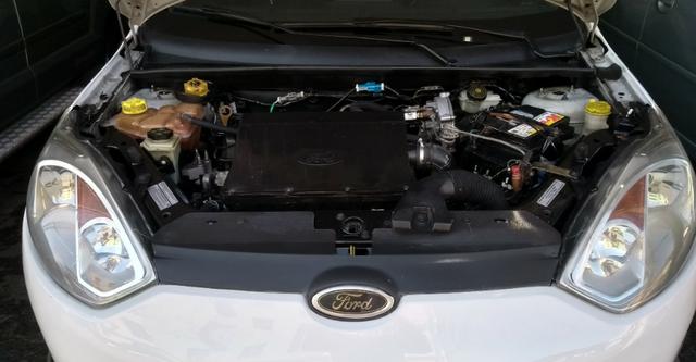 Ford Fiesta Hatch 1.6 c/GNV 2014 - Foto 10
