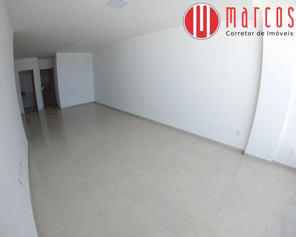 Apartamento para locação 3 quartos, amplo e novíssimo na Praia do Morro. - Foto 7