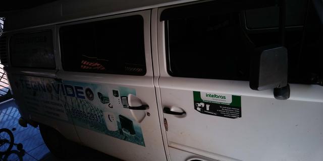 Vende se uma kombi - Foto 3