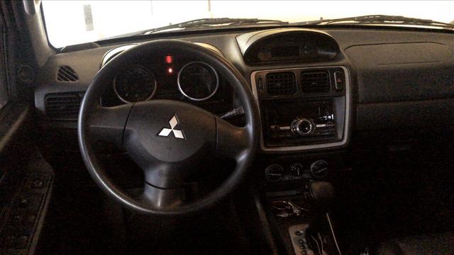 Pajero Tr4 2.0 4x2 automática 11/12 - Foto 6