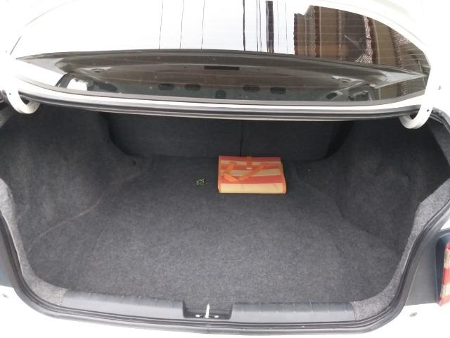 Honda city ano 13/14 branco - Foto 6