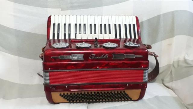 Acordeon Scandalli Vermelha