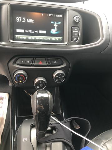 Vendo Onix em ótimo estado. Tudo pago. - Foto 5