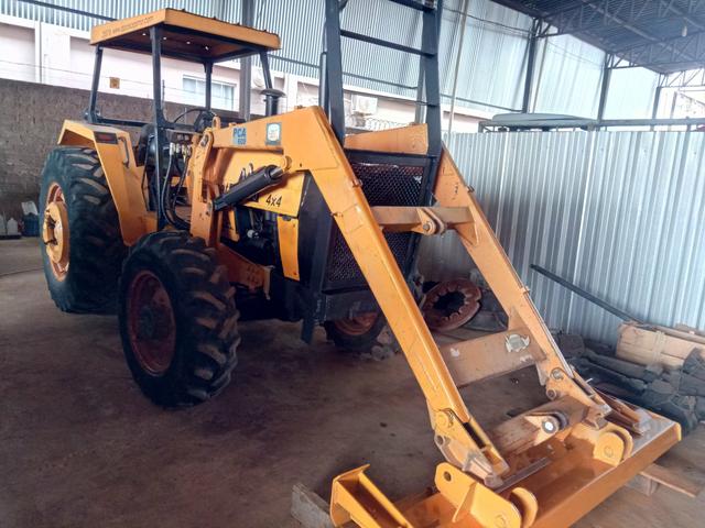 Trator valmet 980 lâmina