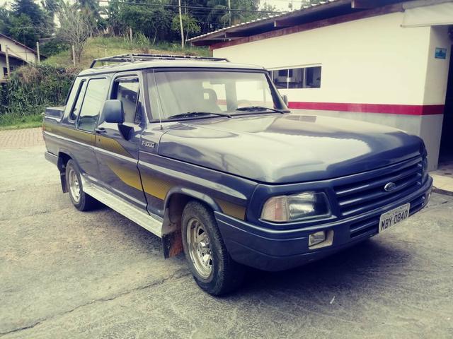 Ford F1000 a Venda