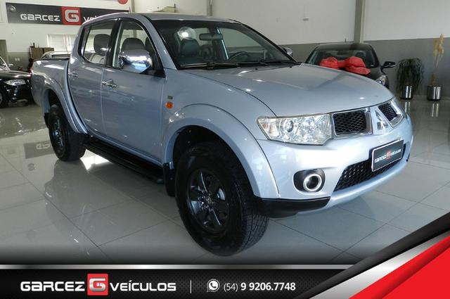 Mitsubishi L200 Triton HPE 3.2 Turbo Diesel 4X4 Manual Lacrada Revisada Procedência - Foto 2