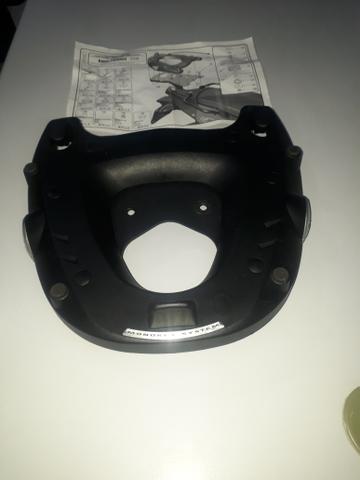 Suporte para baú marca givi