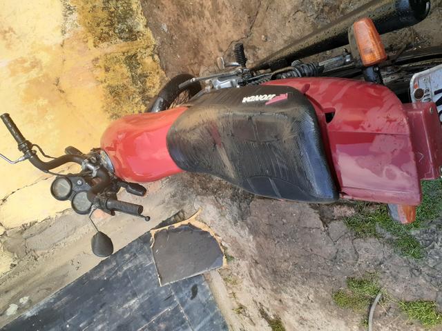 Vendo ou troco titan 96 tudo em dias tudo ok - Foto 3
