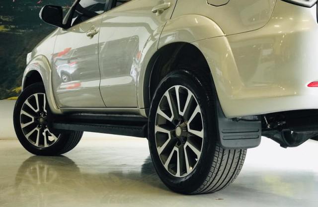 TOYOTA HILUX SW4 4X2SR - Foto 5