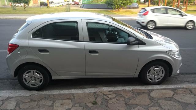 Chevrolet Onix 2017/2018 1.0 Joy 8V Flex 4P - Foto 4