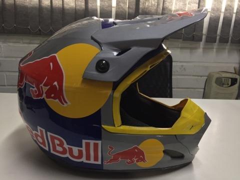 Capacete Red Bull - Foto 4