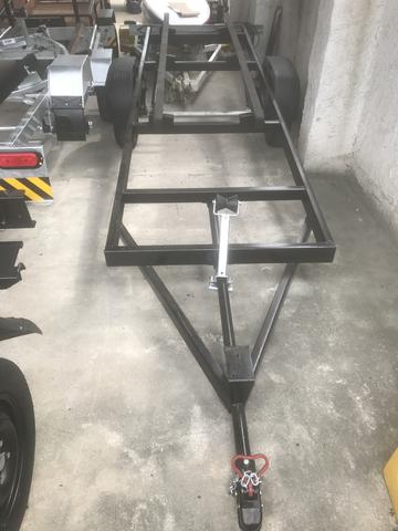 Carreta para barco 5metros