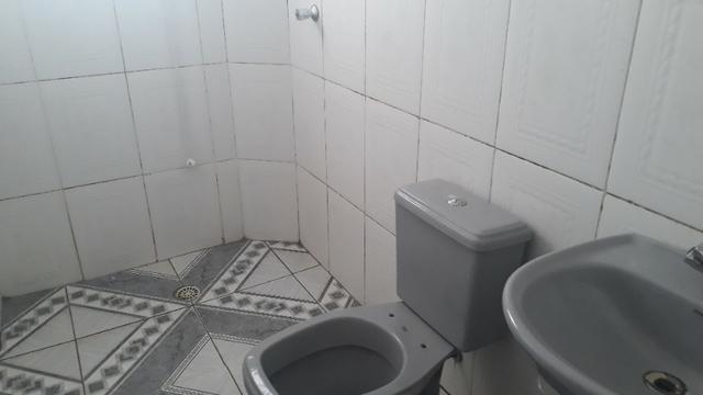 Aluga casa 2 cômodos no Jardim São Marcos p.f . Ônibus járd. São marco - Foto 7