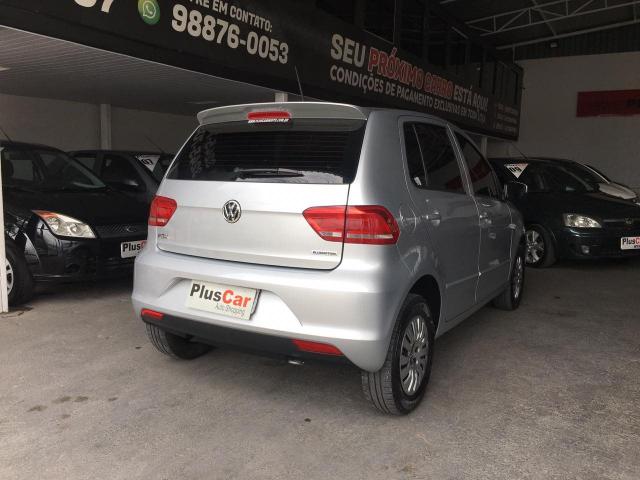 VOLKSWAGEN FOX 2015/2016 1.0 MPI BLUEMOTION 12V FLEX 4P MANUAL - Foto 6