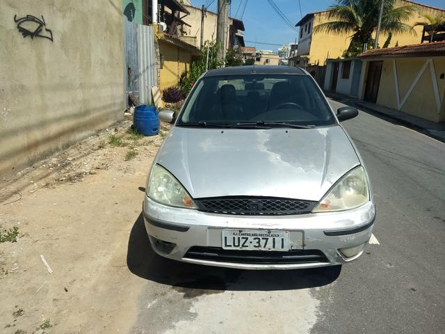 Ford Focus Ghia 2.0 16v sucata