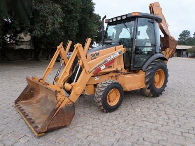 Retroscavadeira 580m 2013