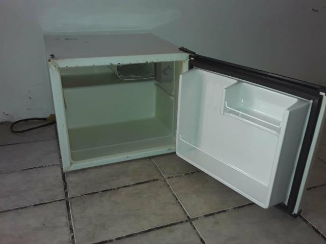Vendo frigobar em boas condições - Foto 2