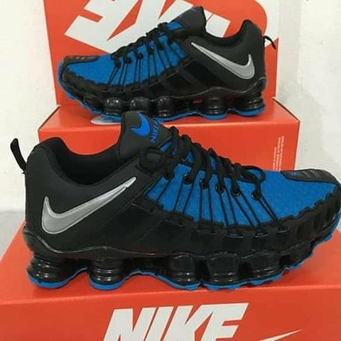 Tênis Nike Shox 12 molas
