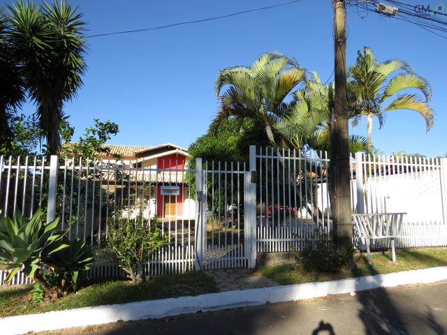 Casa a venda / condomínio vivendas bela vista / 05 quartos mais dependências / churrasquei