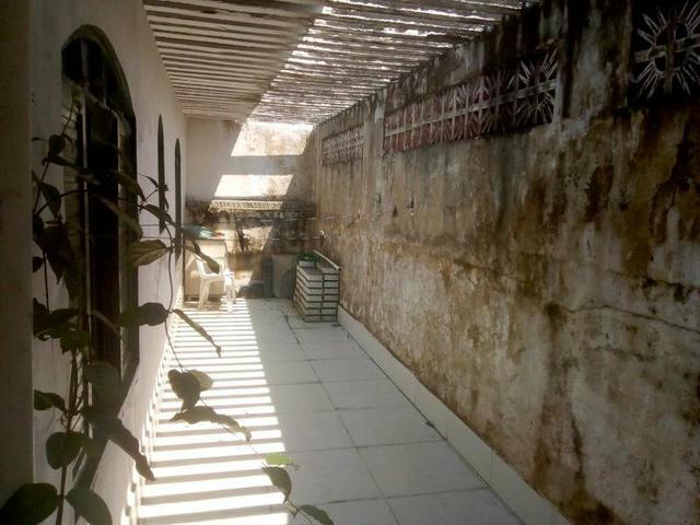 Loucura casa com terreno inteiro - Foto 5