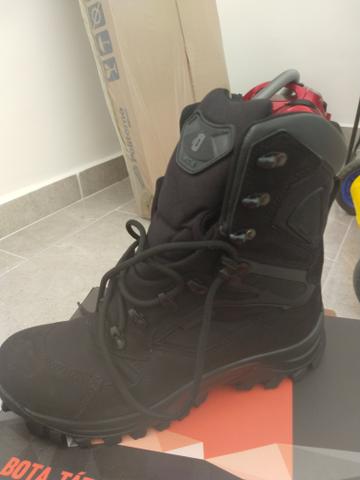 Bota Invictus anphibiam dry 8''