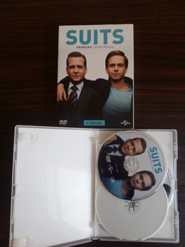 Dvd Séries Suits, New Girl e The Tudors - Foto 3