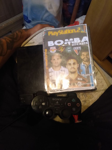 Play 2 um controle um memory card + jogos