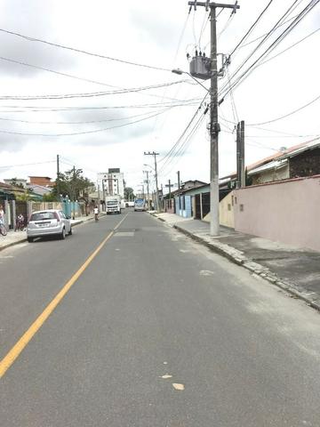 Linda Casa no Adhemar Garcia | 01 Suíte + 02 Dormitórios | Rua Asfaltada | Estuda Permuta - Foto 2