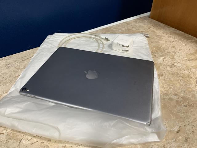 IPad Pro 10,5? - 64Gb - WiFi- 2a Geração c/ NF - Foto 2